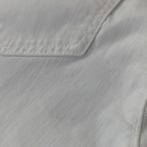 Wit & Wisdom Absolution Knee Length Bermuda Shorts - White - size 8 - Picture 4 of 9